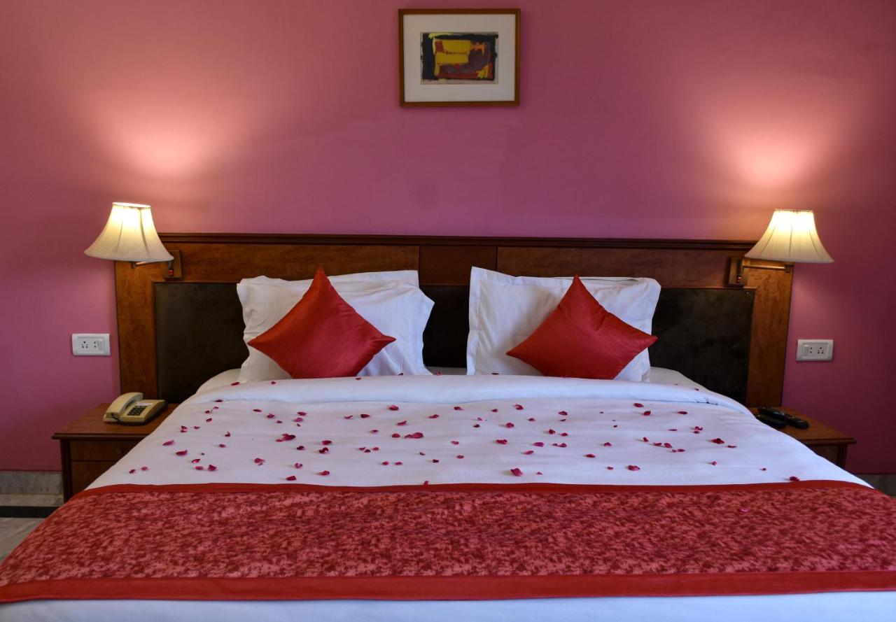 Greenwood Hotel Khajurāho エクステリア 写真