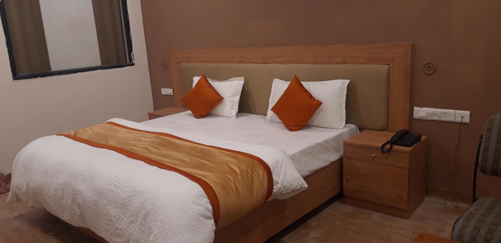 Greenwood Hotel Khajurāho エクステリア 写真