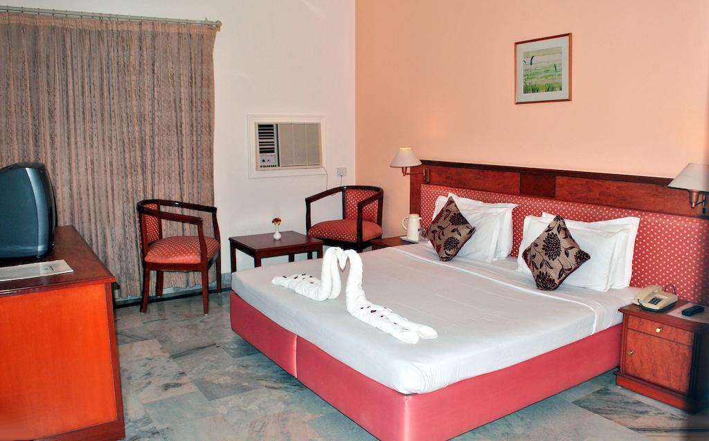 Greenwood Hotel Khajurāho 部屋 写真